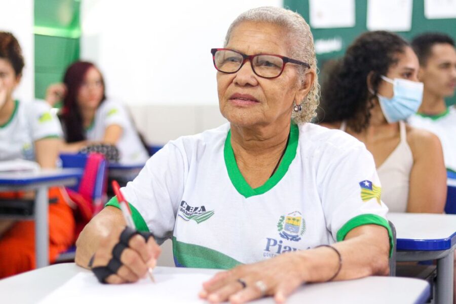 Piauí é o único estado a atingir meta de ampliar a oferta de educação de jovens e adultos