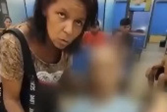 Mulher é detida ao levar morto para tentar sacar R$ 17 mil em agência bancária