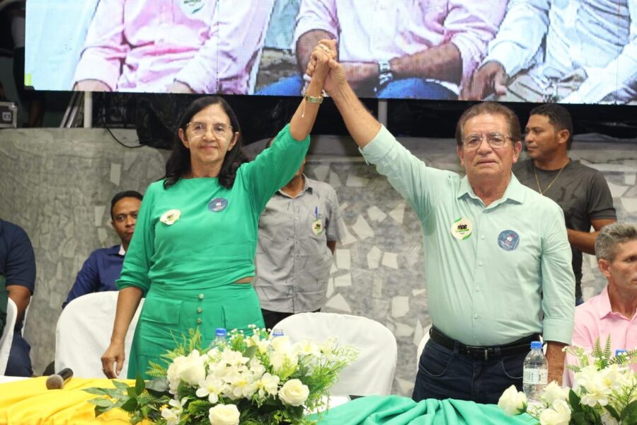 Zé Lima e Rubina Barbosa lançam pré-candidatura à reeleição em Santa Luz