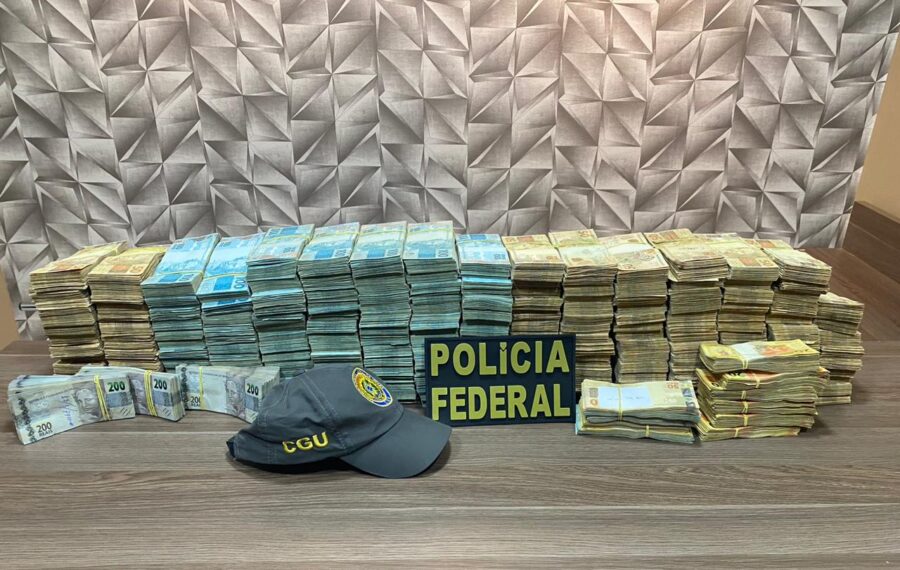 PF investiga desvio de recursos e apreende 1,6 milhão em espécie; vereador é investigado