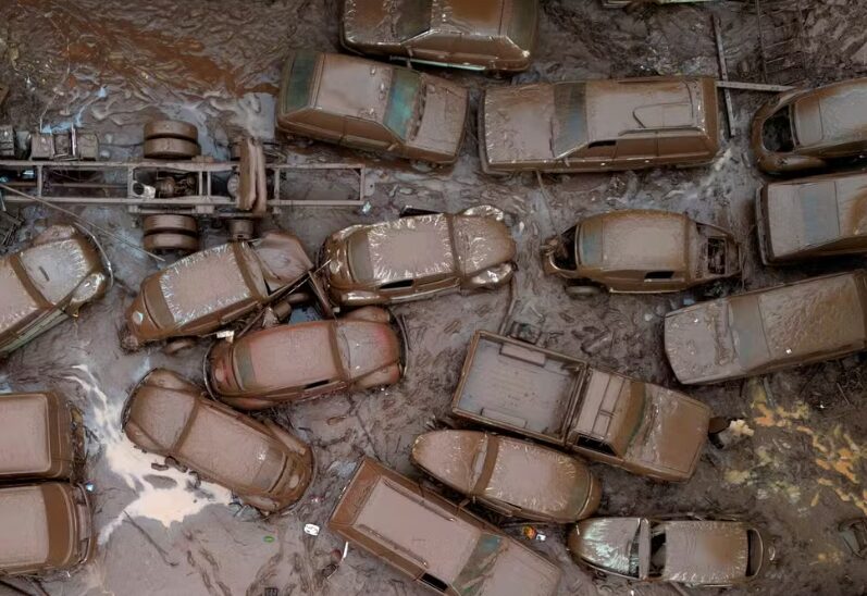 Temporais no RS: sobe para 57 o número de mortos; pelo menos 373 mil estão sem luz e mais de 180 trechos de rodovias têm bloqueios