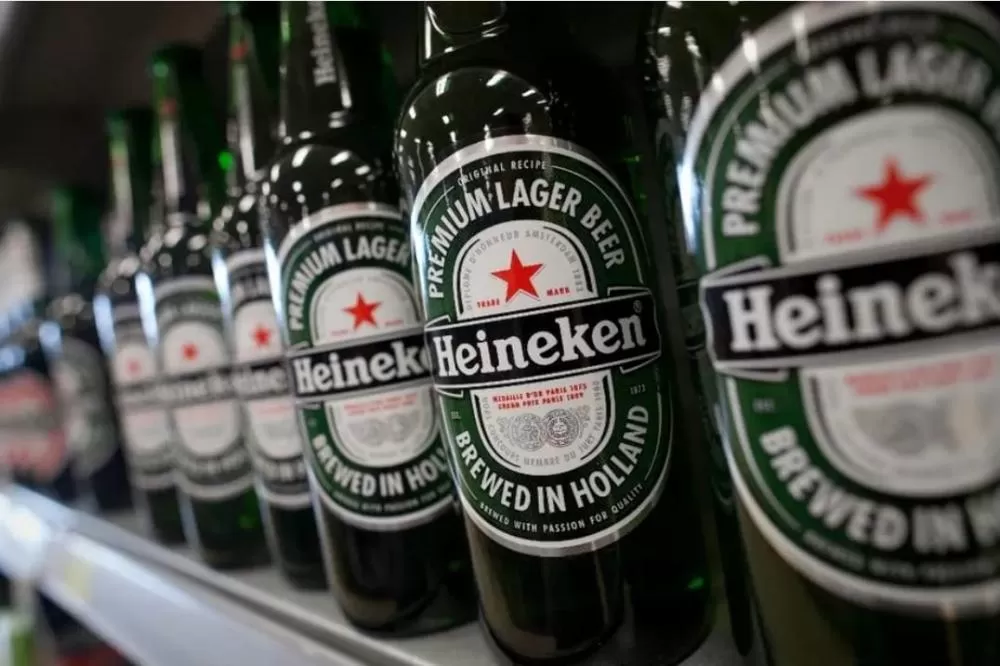 Heineken muda fórmula da cerveja no Brasil sem avisar a consumidores