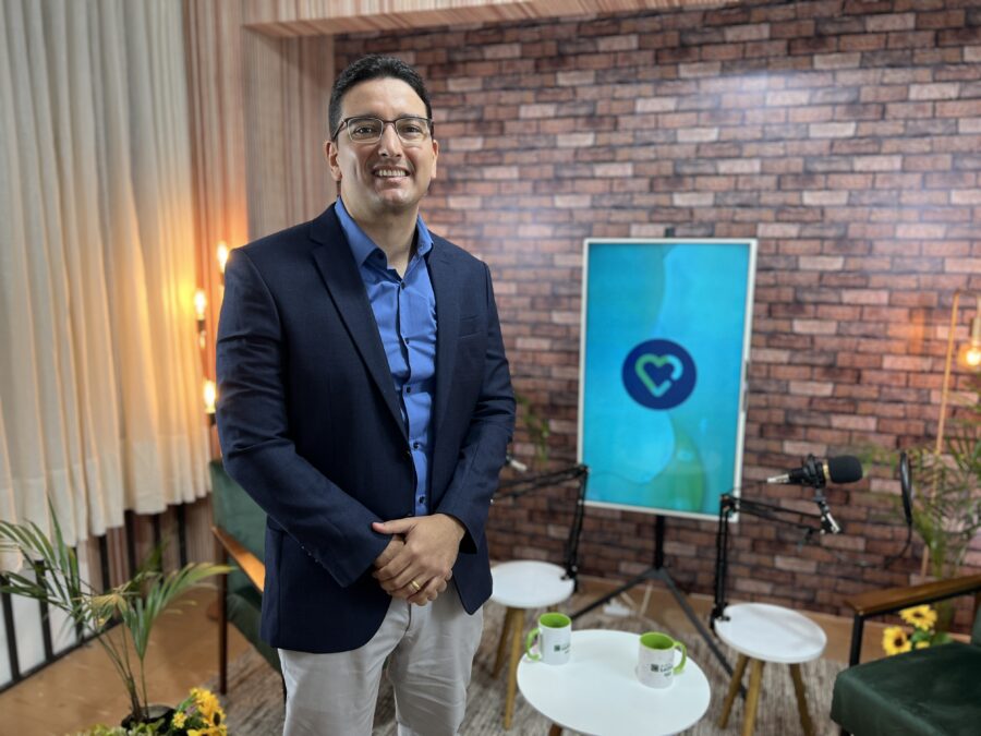 No mês da conscientização da Escoliose, médico fala sobre a evolução médica no tratamento da doença