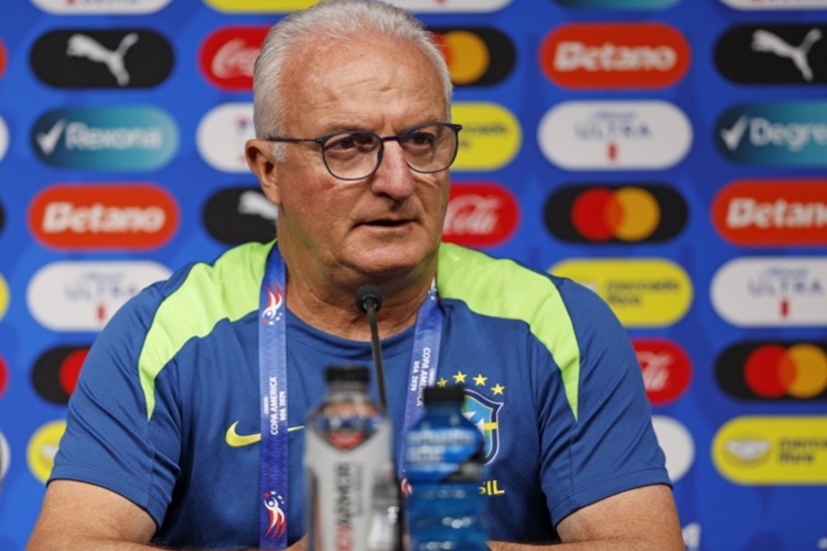 Dorival Júnior confirma Endrick no lugar de Vinícius Júnior contra o Uruguai na Copa América
