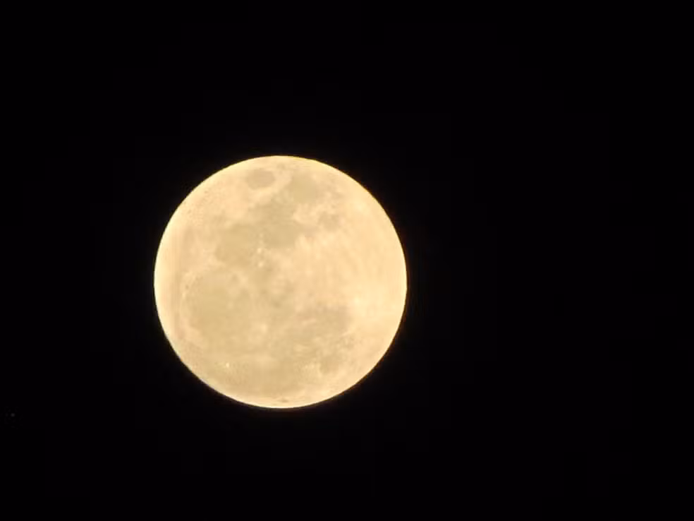 Lua vai poder ser vista grande e brilhante no céu — Foto: Arquivo Pessoal