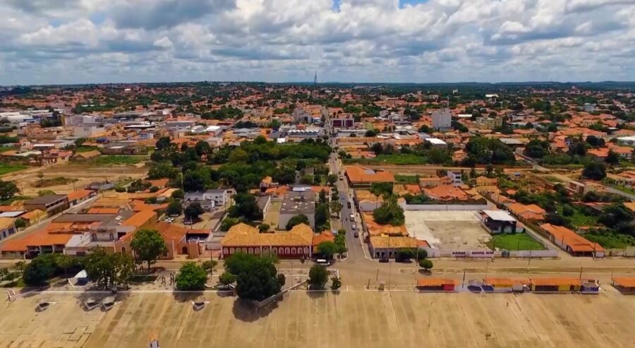 Jovem de 18 anos é assassinado a tiros na BR-343, em Floriano