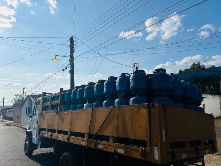 Procon apreende 755 botijões de gás em cinco cidades do Piauí