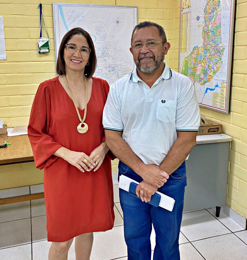 Secretária de Educação de Bom Jesus Discute Realização de Concurso Público em Reunião com UFPI