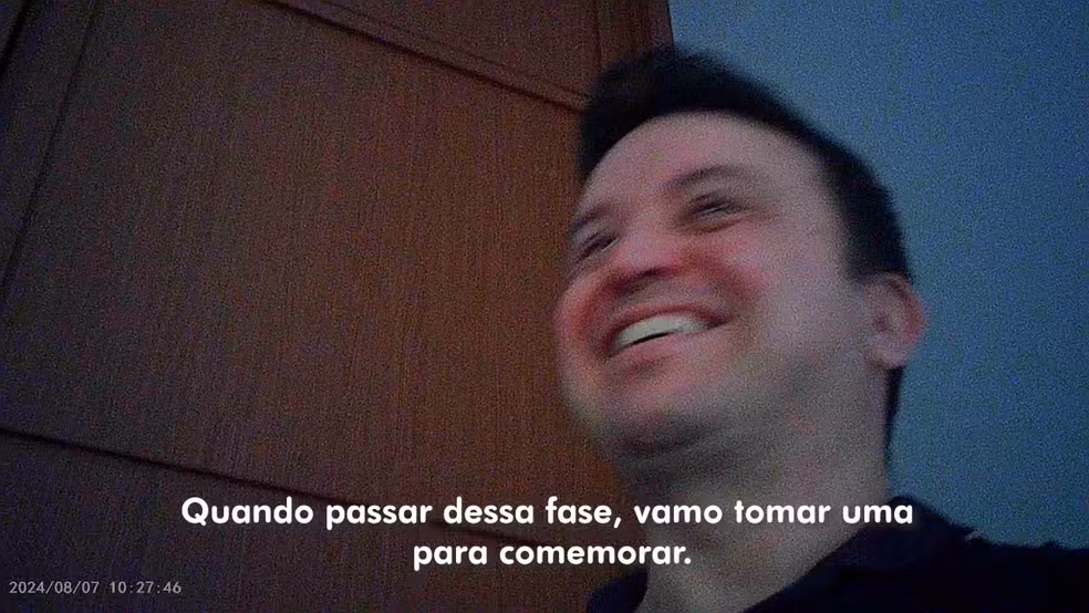 Promotor suspeito de exigir R$ 2 milhões convida vítima para comemorar arquivamento de denúncia: 'vamo tomar uma'