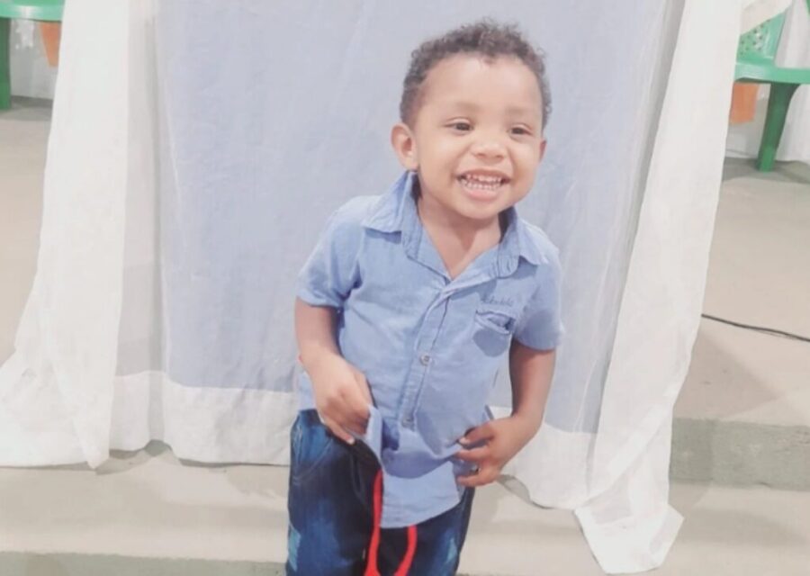 Bebê de 2 anos é encontrado morto dentro de carro na zona rural de União