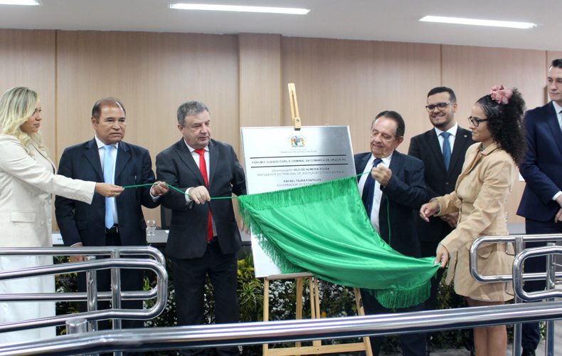 Presidente do Tribunal de Justiça inaugura novo fórum de Uruçuí