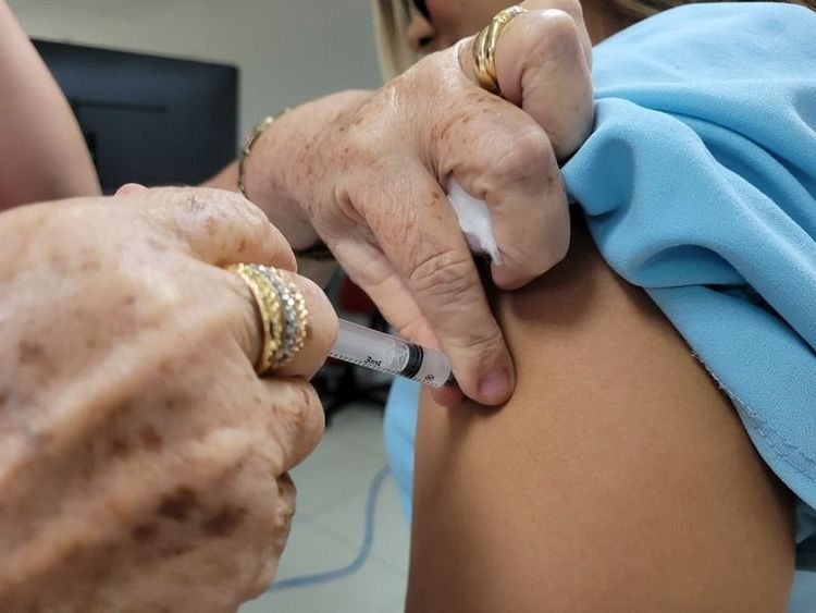 Sesapi orienta vacinação contra a meningite para jovens não vacinados