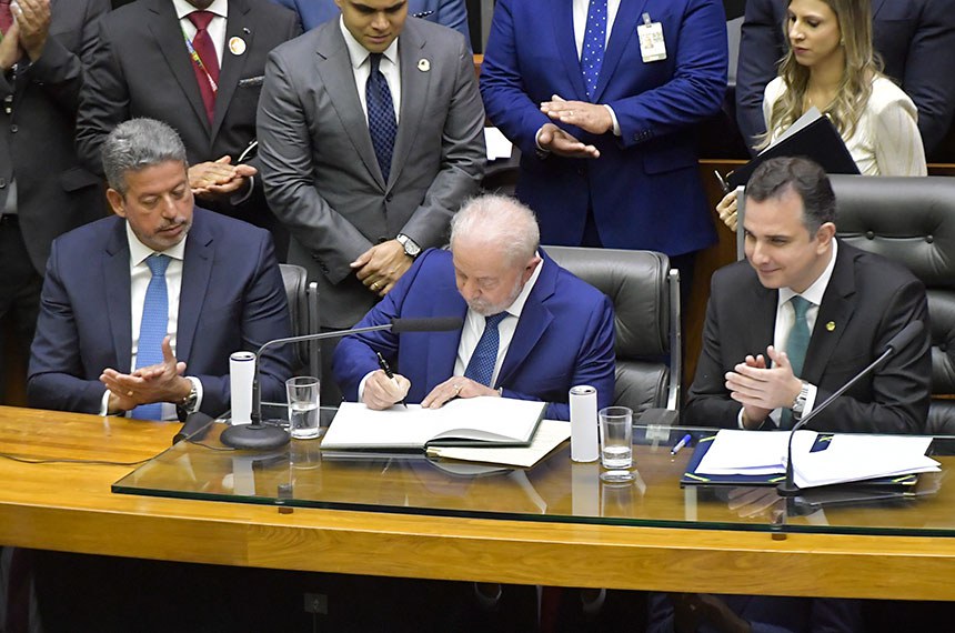 Salários de Lula, STF e bancada do Piauí aumentam para R$ 46,3 mil