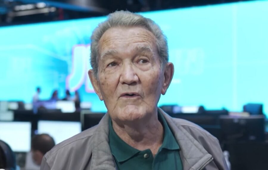 Morre jornalista esportivo Léo Batista aos 92 anos