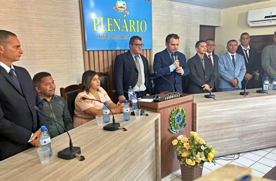 Posse de Raimundo Sobrinho e Cledim Araújo celebra continuidade de gestão em Currais