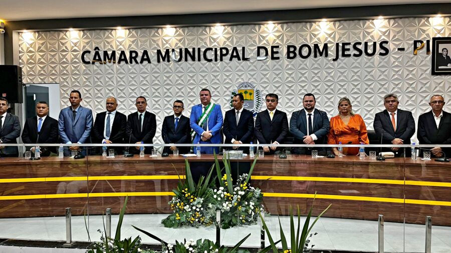 Posse em Bom Jesus: Nestor Elvas, Dr. Alcindo e novos vereadores iniciam ciclo de gestão 2025-2028