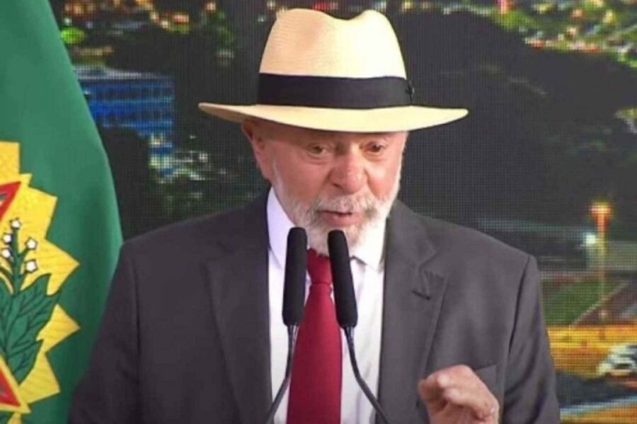 No Vietnã, Lula critica ‘anistia’ e diz que Bolsonaro ‘sabe o que fez’