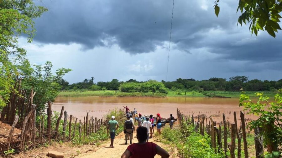 Corpo de jovem que se afogou no Rio Canindé é encontrado por pescadores
