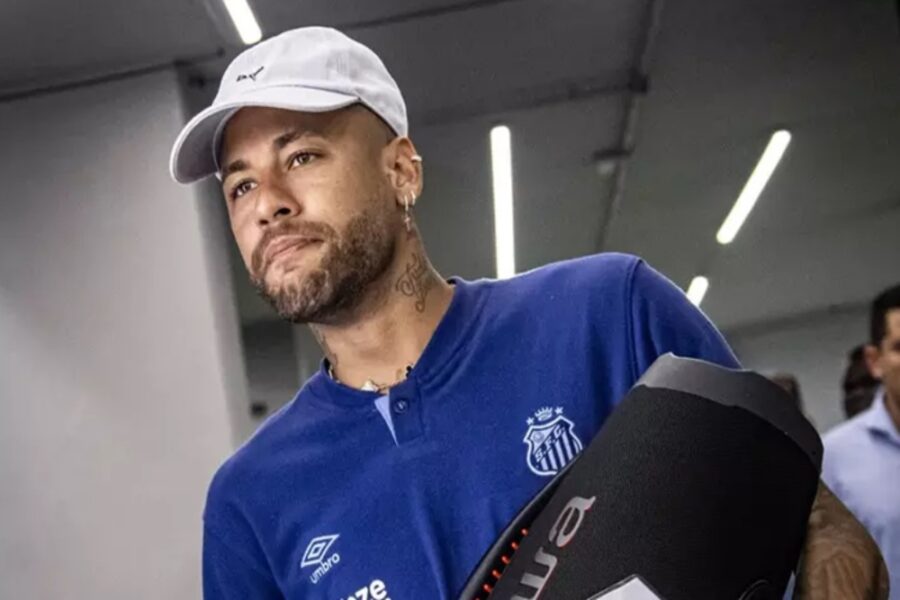 Neymar é cortado da seleção brasileira e substituído por Endrick