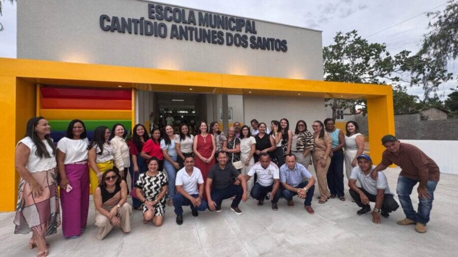 Prefeitura de Bom Jesus inaugura reforma e ampliação de Escola Municipal em Corrente dos Matões
