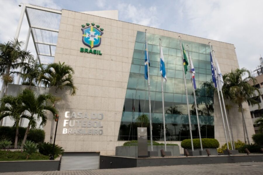 CBF adota nova regra para impedir cera de goleiros a partir do Brasileirão