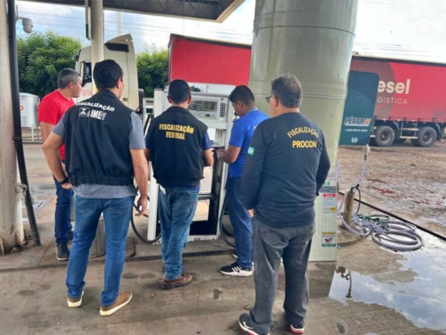 Fiscalização do Procon e Imepi autua nove postos de combustíveis no Piauí por irregularidades
