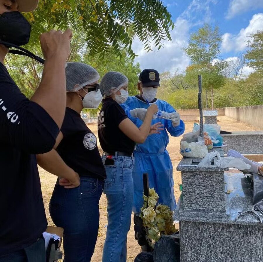 Polícia exuma corpo de adolescente grávida encontrada morta no Piauí