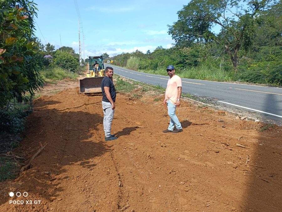 Prefeitura de Redenção do Gurgueia recupera estrada de acesso à comunidade Lameirão