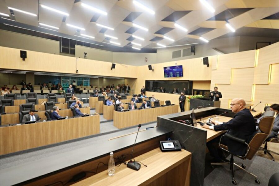 Assembleia Legislativa aprova aumento de salários de servidores públicos estaduais do Piauí