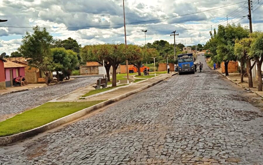 Prefeitura de Santa Luz inicia pavimentação asfáltica no centro da cidade