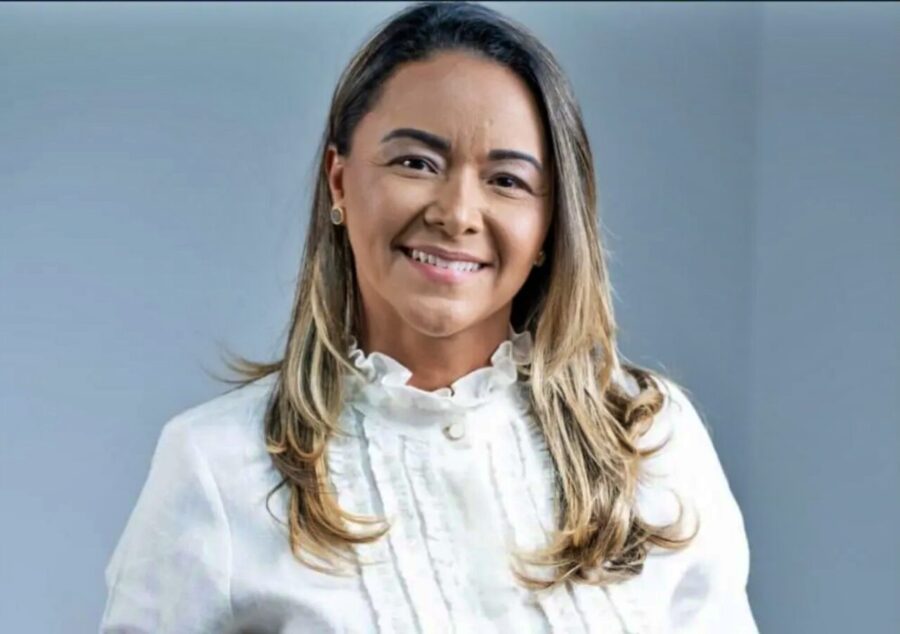 Prefeita de São Gonçalo do Gurgueia pretende gastar meio milhão com show durante festejos; população é de apenas 2.947 habitantes