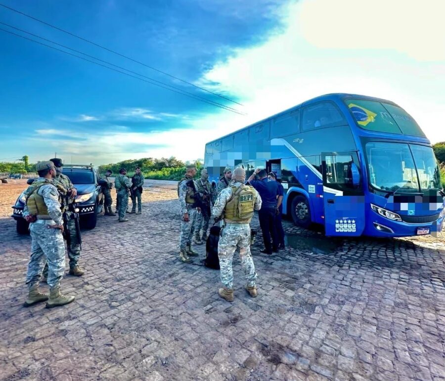 Acusado de furtar Correios de Eliseu Martins é preso dentro de ônibus