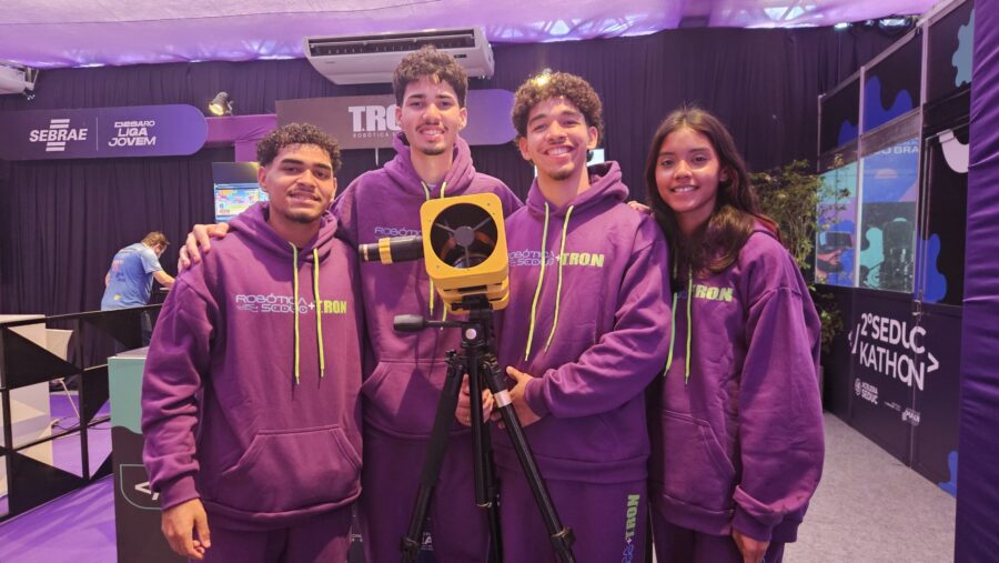 Seduckathon 2025: estudantes piauienses apresentam projeto de telescópio produzido durante aulas de robótica