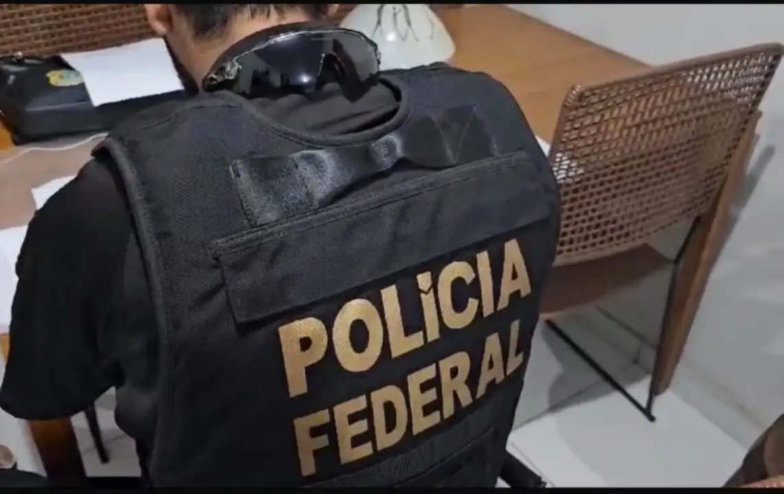 Polícia Federal desarticula esquema de diplomas falsos e prende suspeito no Sul do Piauí