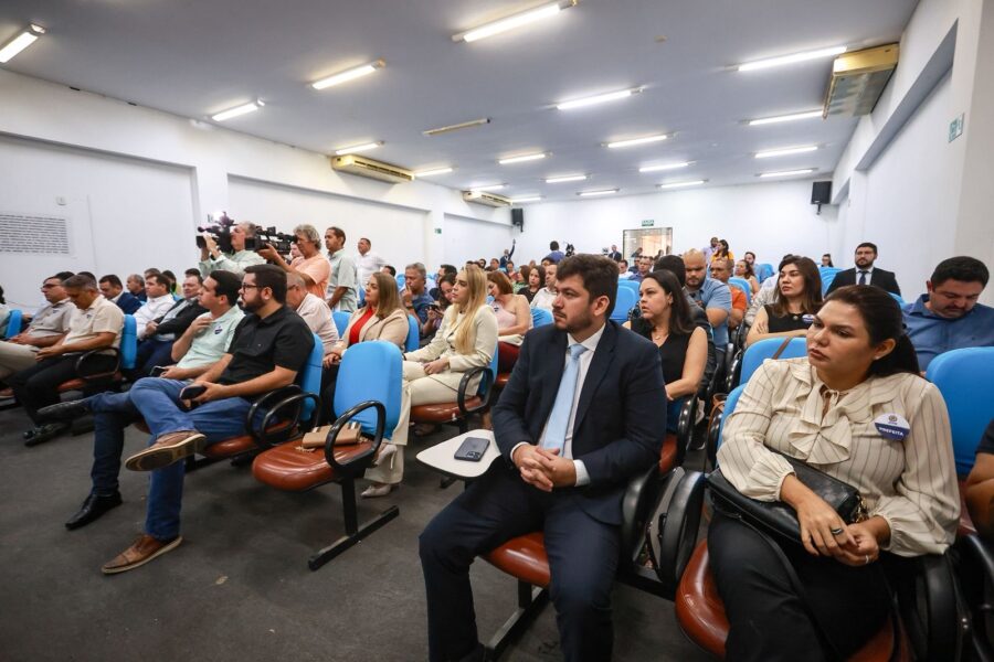 Prefeitos e Governador do Piauí defendem PEC que ampliará prazo para pagamento de dívidas por 25 anos