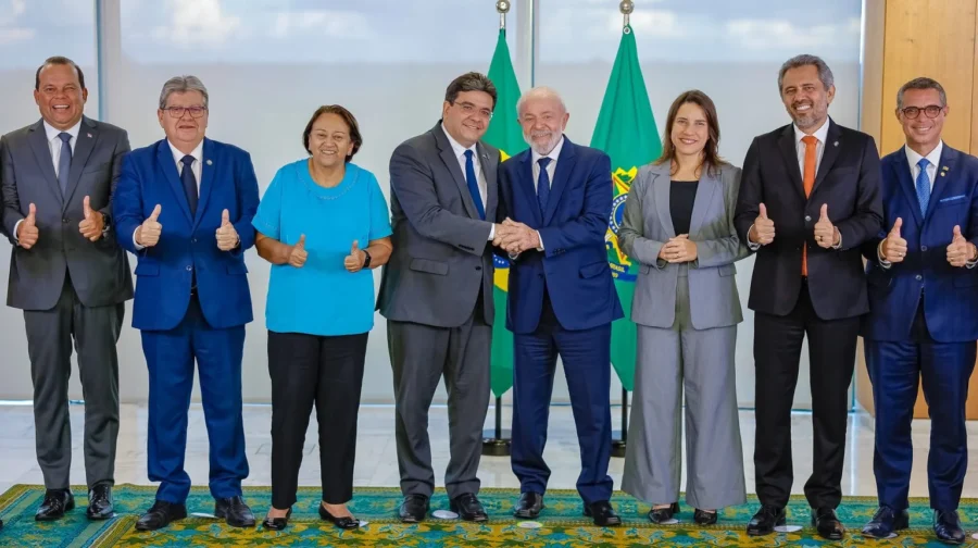 Governadores do Nordeste vão se reunir com Lula após oficialização do Tarifaço de Donald Trump