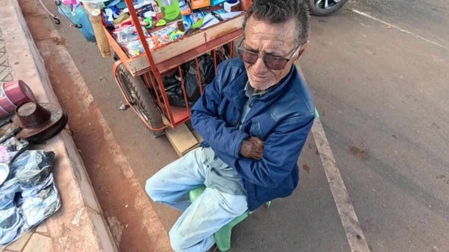 Moradores recorrem a agasalhos e toucas para lidar com o frio no sul do Piauí