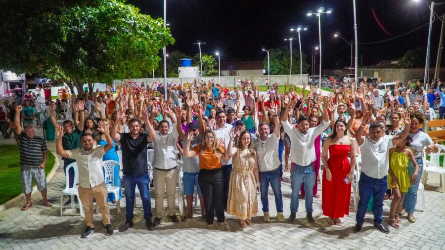 Cristino Castro avança com Regularização Fundiária e garante dignidade a 1.500 famílias