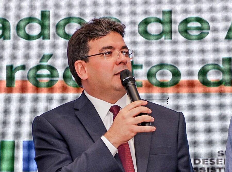 Rafael Fonteles anuncia concurso com 60 vagas na Assistência Social