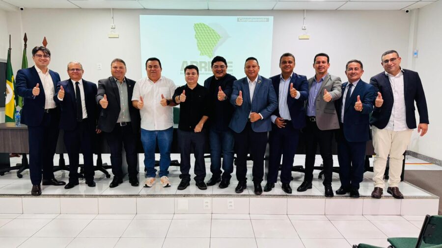 Gestores piauienses participam de reunião em Fortaleza para debater apoio à PEC 12/2022