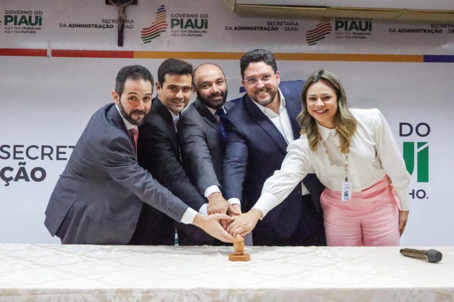 Governo do Piauí realiza sessão de licitação para concessão de serviços de remoção e guarda de veículos
