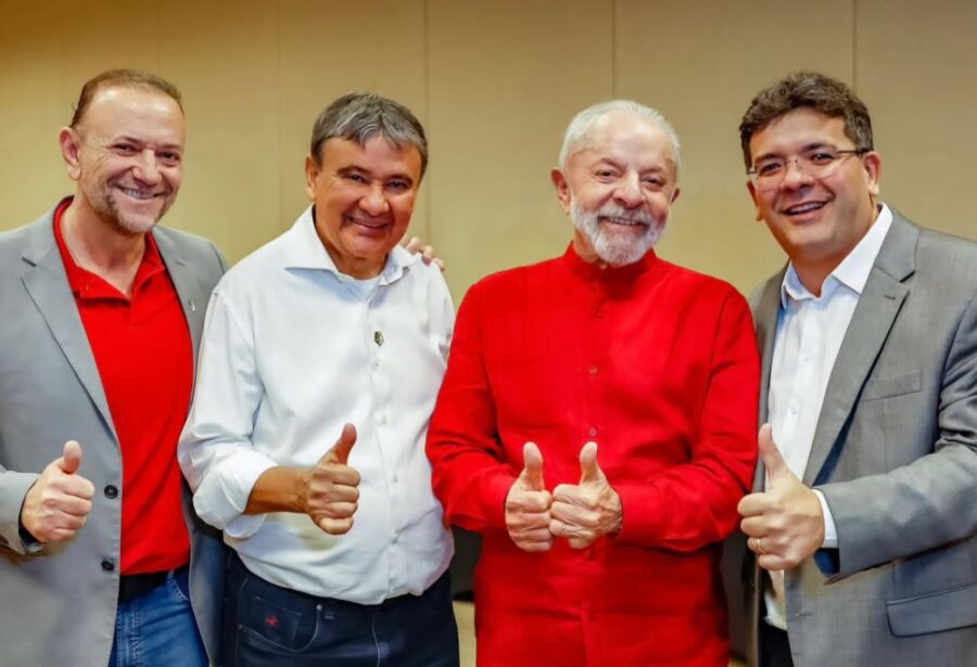Ao lado de Rafael e petistas do Piauí, Lula encerra reunião nacional do PT
