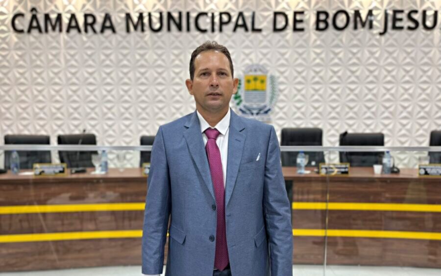Vereador Claudinho do Açougue apresenta importantes requerimentos em retorno das atividades legislativas