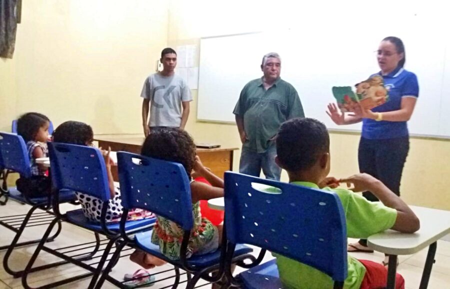 Aos 61 anos, aluno conclui Pedagogia na UESPI e se torna exemplo de superação