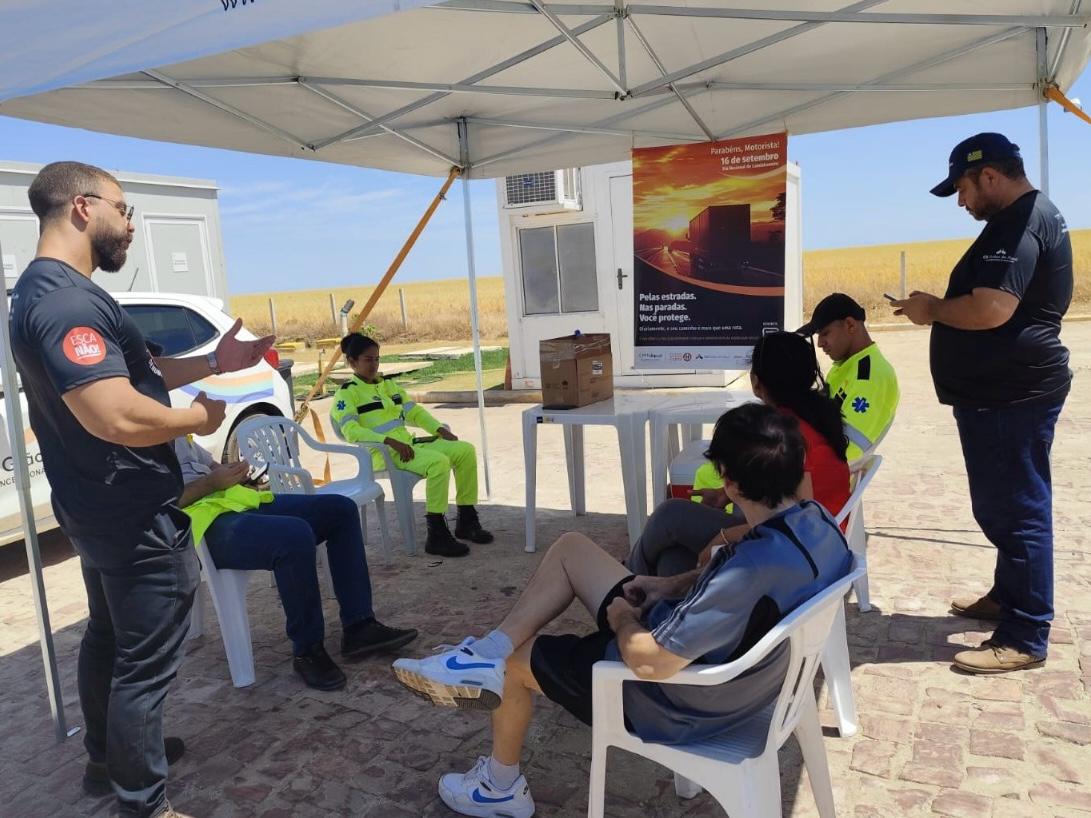 CS Grãos do Piauí realiza ações alusivas ao Dia do Caminhoneiro no Sul do estado