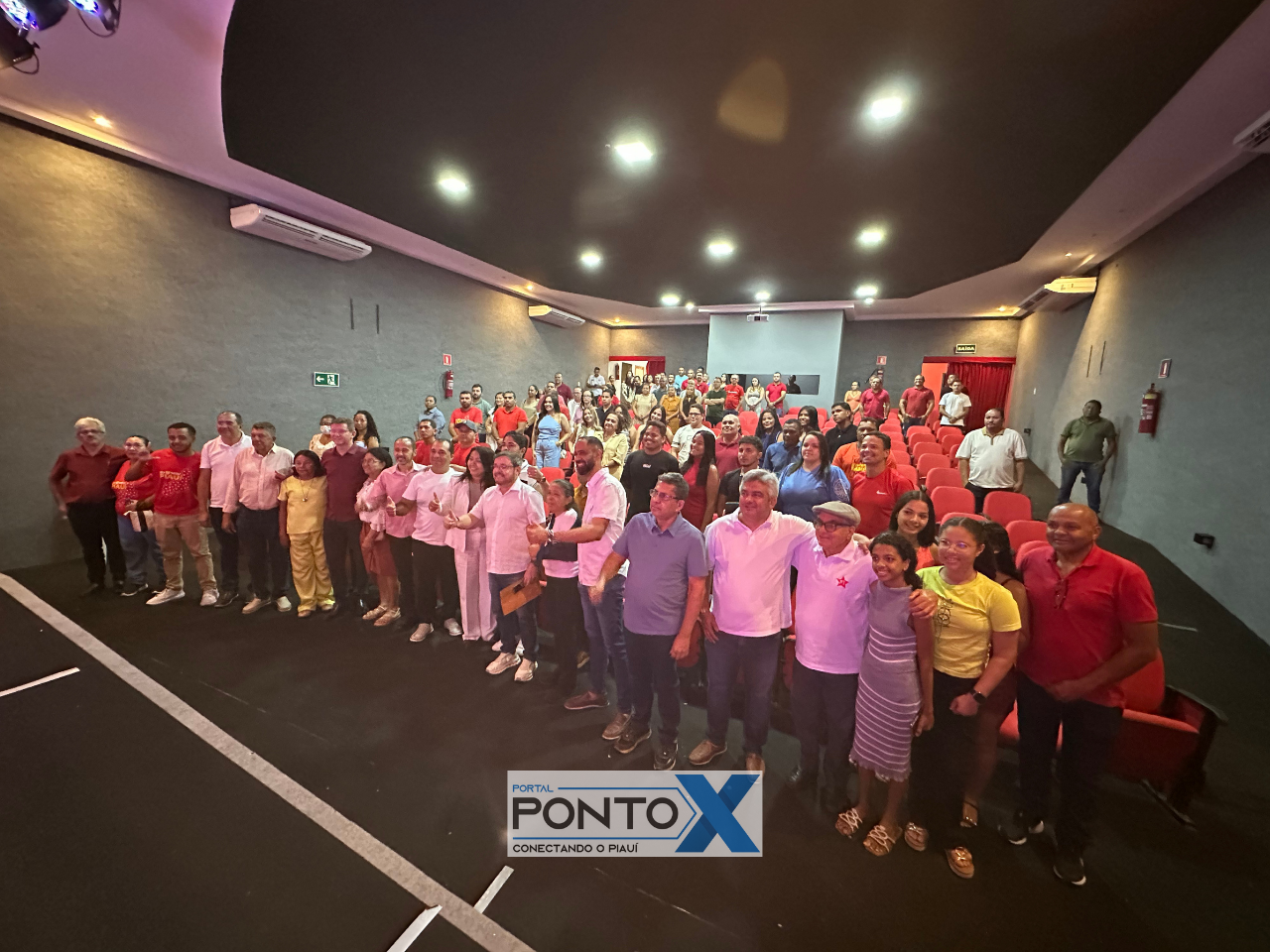 Fábio Novo realiza posse coletiva dos diretórios municipais do PT em Bom Jesus; (vídeo)