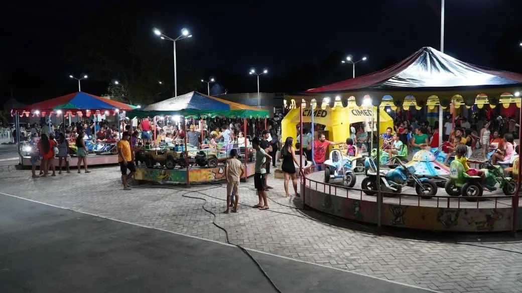 68ed5f57407f9_prefeitura-de-cristino-castro-realiza-festa-em-comemoracao-ao-dia-das-criancas--d6abb81311f97464
