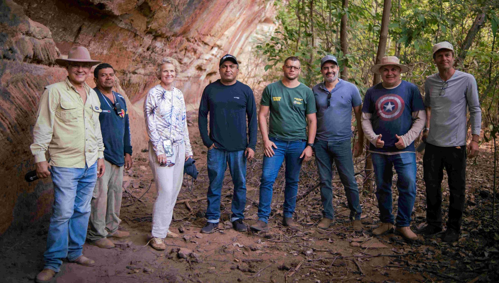 Turistas de Brasília e Alemães Visitam Sítios Arqueológicos em Redenção do Gurguéia-PI