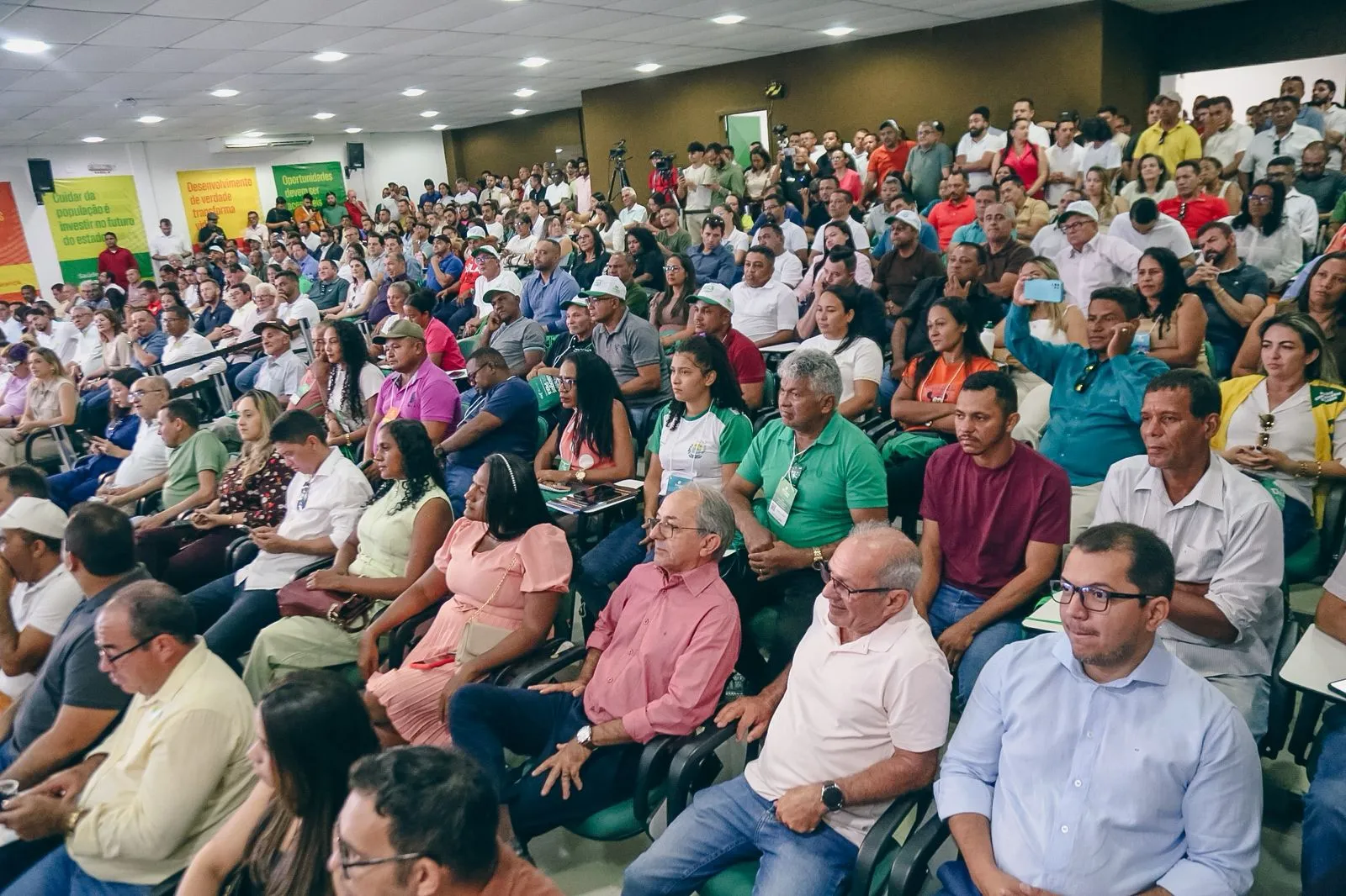 68fd10af8edf4_Plenaria-do-Dialogos-pelo-Piaui-6