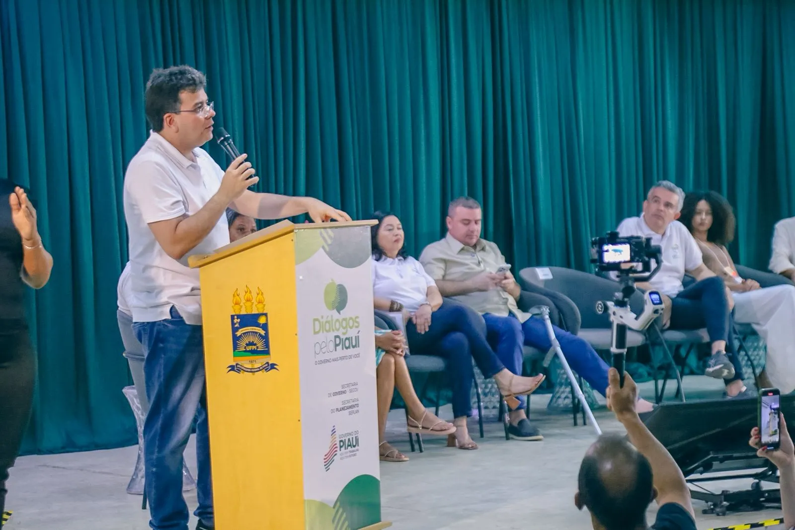 68fd10afd8760_Plenaria-do-Dialogos-pelo-Piaui-21